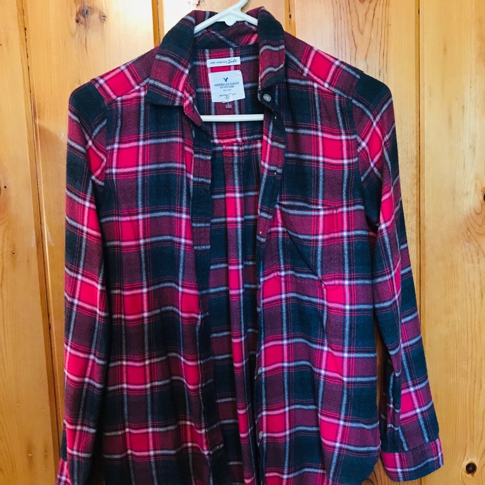 American eagle ahh-maxing soft button down flannel